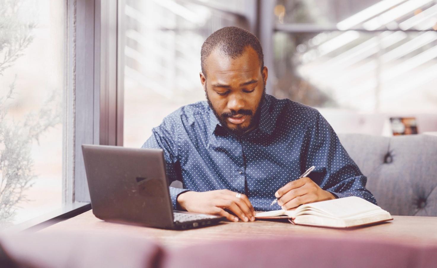 Konsultasi analisis keuangan